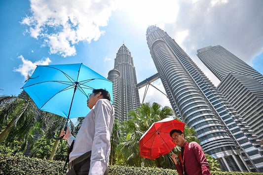 Heatwave Survival Tips in Malaysia: Why Shower Water Quality Matters for Your Skin